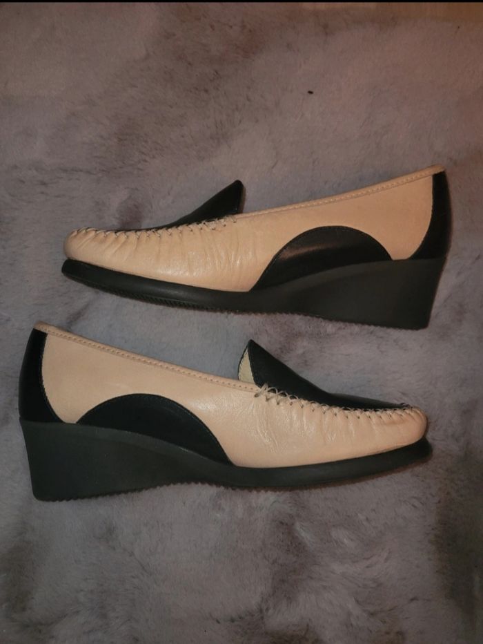 Mocassins compensés beige et bleu marine Hirica - photo numéro 2