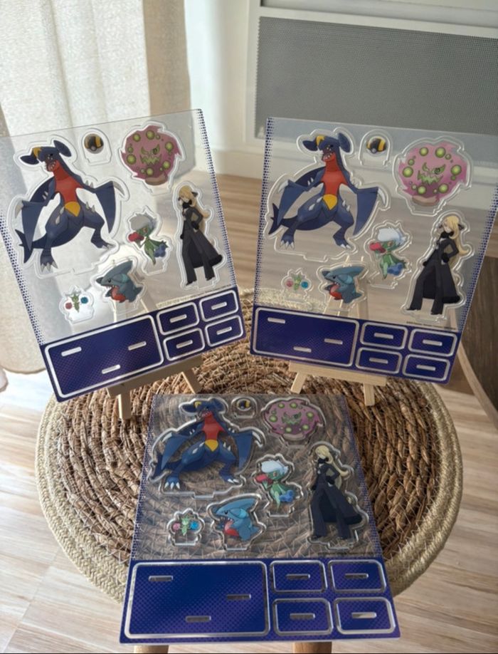 Lot de 3 Figurines coffret carchacrok de cynthia