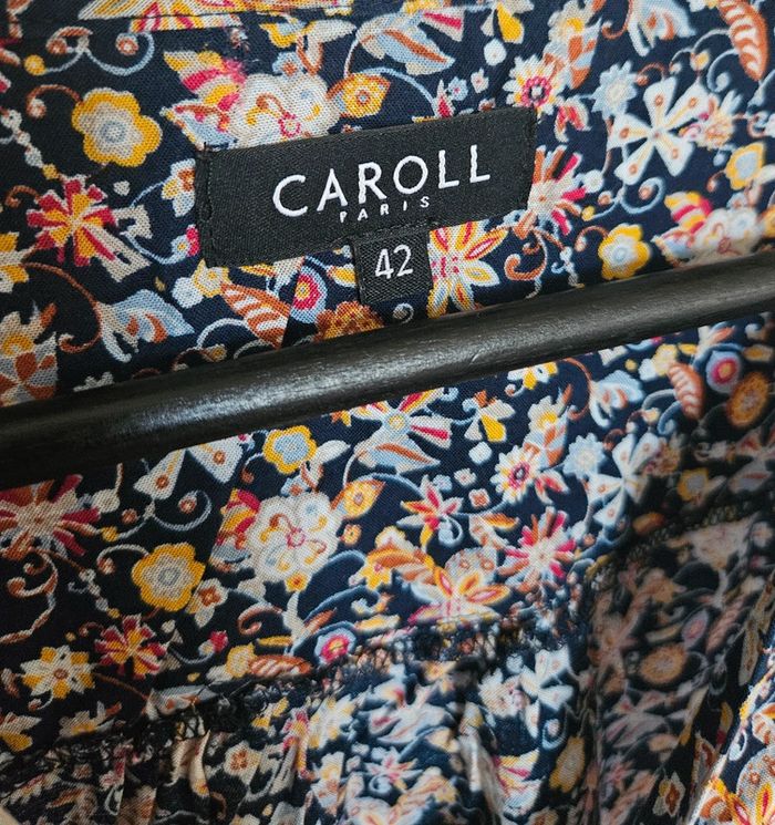 Blouse Caroll taille 42 - photo numéro 2