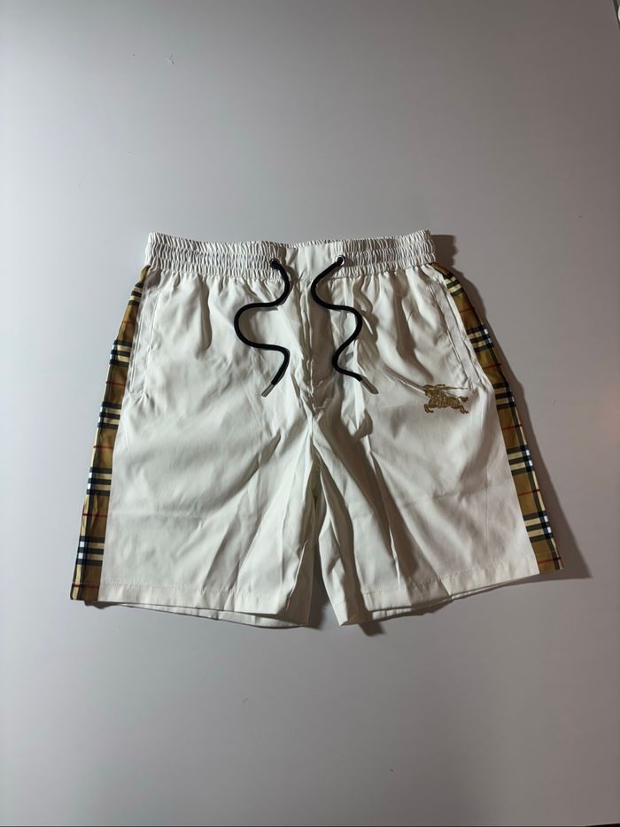 short Burberry - photo numéro 2
