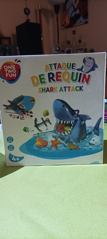 Ne réveille pas le requin !