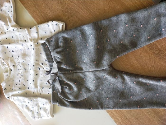 Ensemble bébé fille taille 12 mois