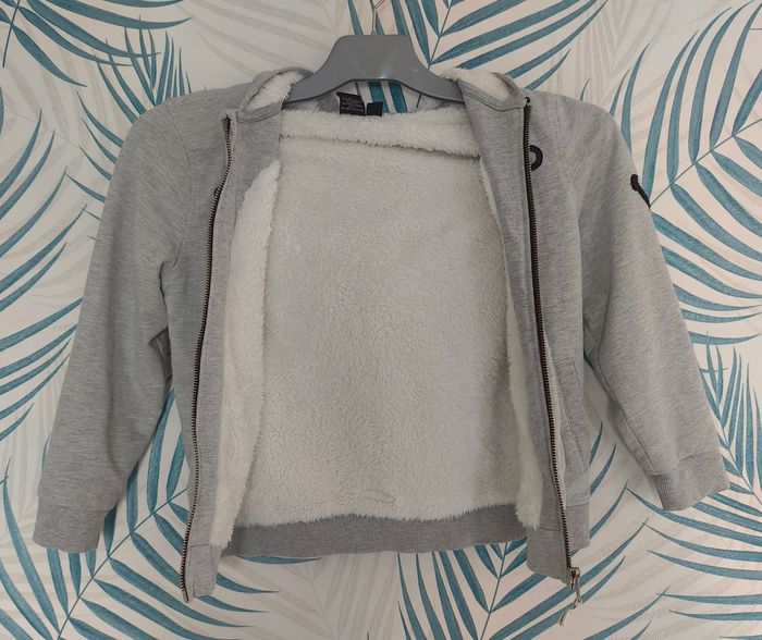 🦎 Veste à capuche - Smiley World - 8 ans 🦎 - photo numéro 4