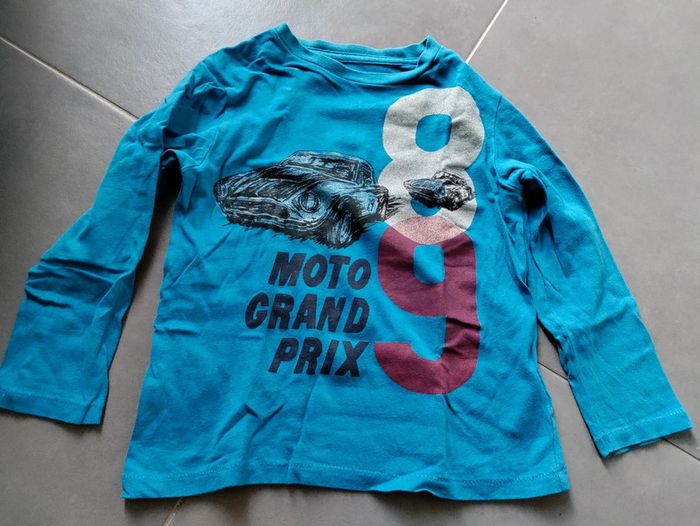 Tee shirt manches longues Baby Gap 4 ans 1€