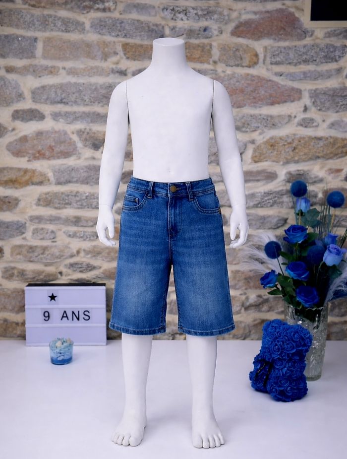 Bermuda en jean slim bleu Garçon taille 9 ans marque Okaidi 🎸