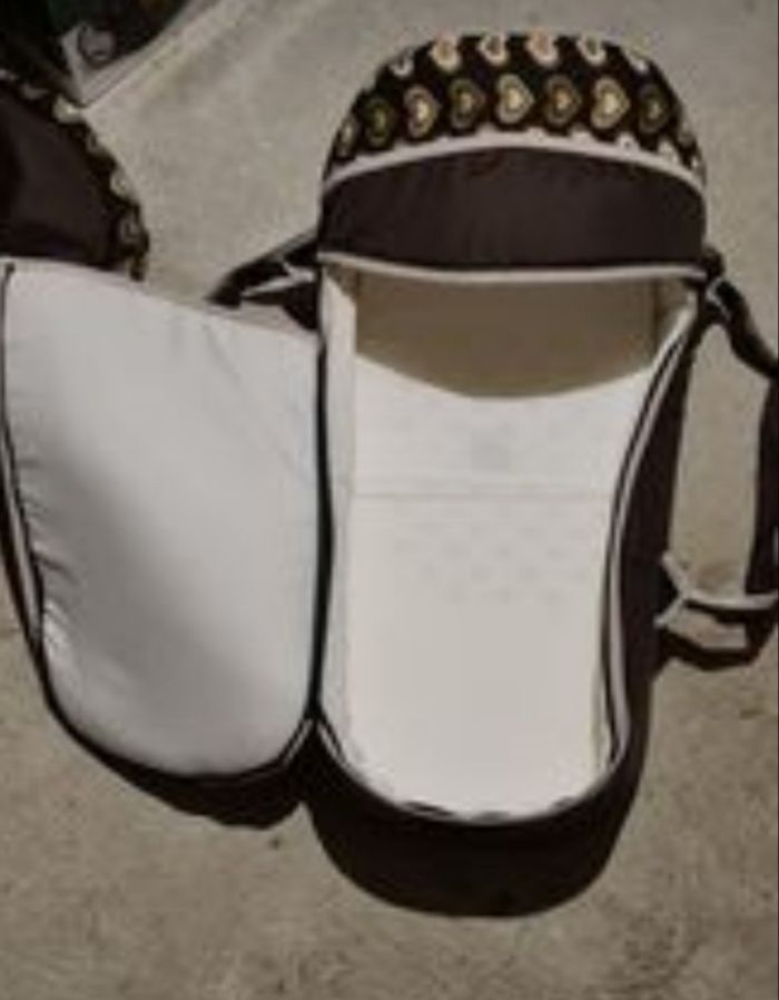 Poussette 3 en 1 très peu servie - photo numéro 9