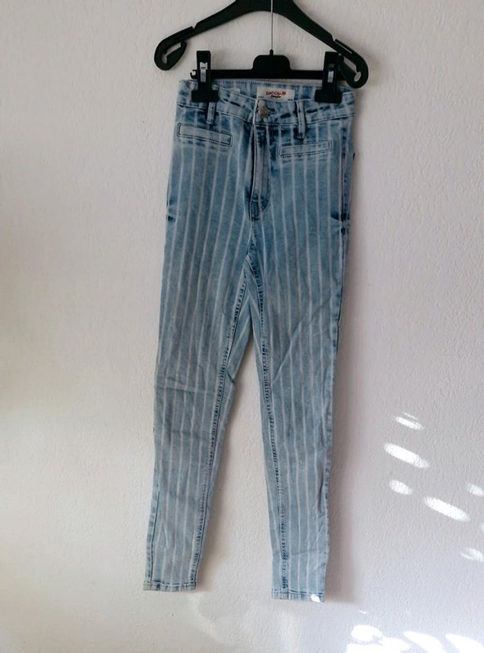 🤎 Jeans bleu rayé pour femme taille 32 - photo numéro 2