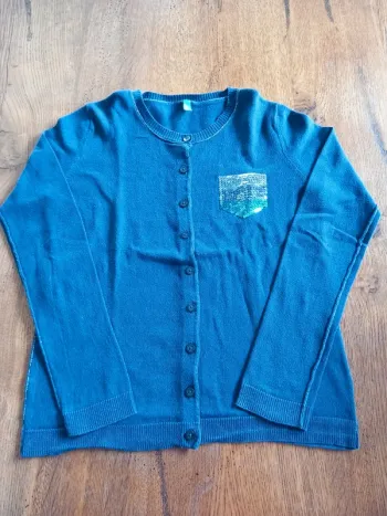 Gilet fin fille Benetton 8 ans.