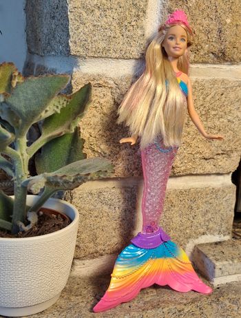 Barbie sirène lumineuse multicolore 🌈