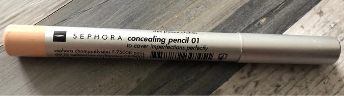 Crayon anti cernes neuf