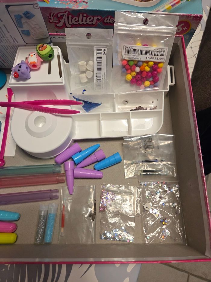 L'atelier des stylos non complet - photo numéro 3