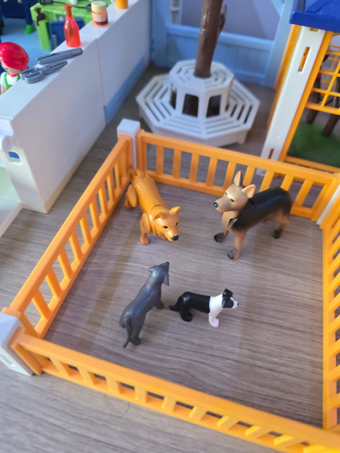 Lot playmobil centre vétérinaire - photo numéro 7