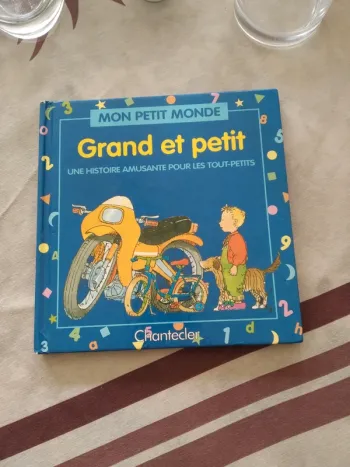 Livre "Grand et petit"