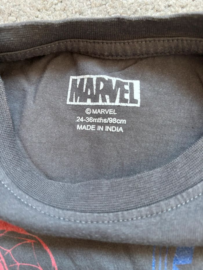 T shirt Marvel 24-36 mois - photo numéro 2