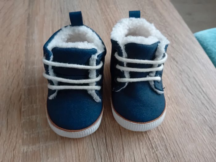 Lot de paires de chaussures 3-6 mois - photo numéro 4