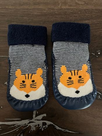Chaussons bébé tigre