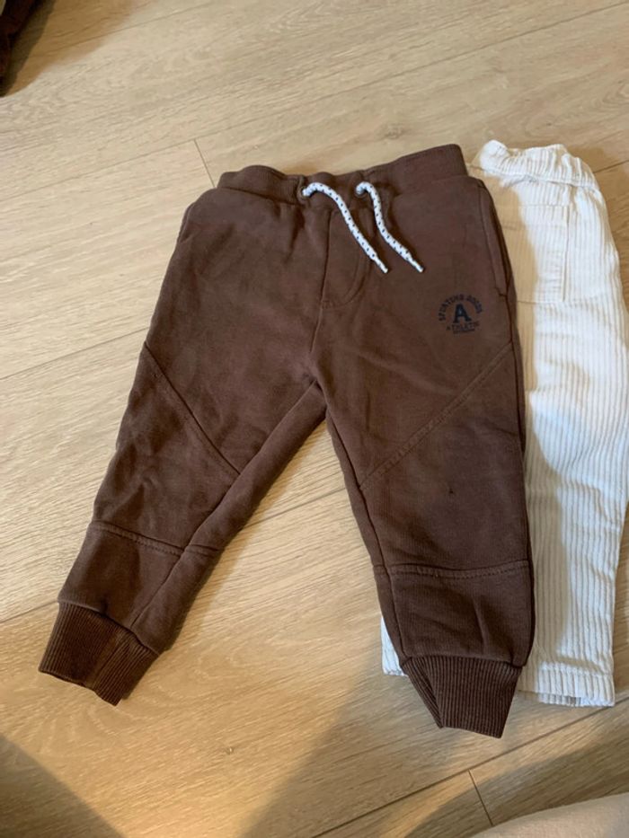 Lot 2 pantalons Mango/Vertbaude en 24mois - photo numéro 3