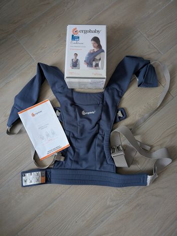 Porte-bébé Ergobaby Embrace