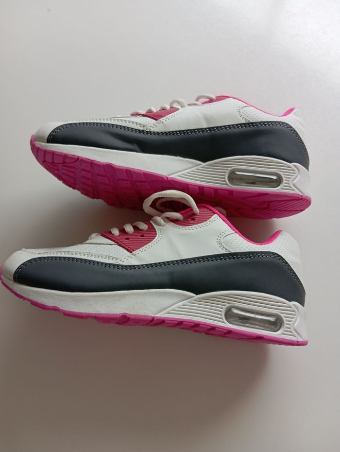 Tennis pointure 38 neuves - photo numéro 2