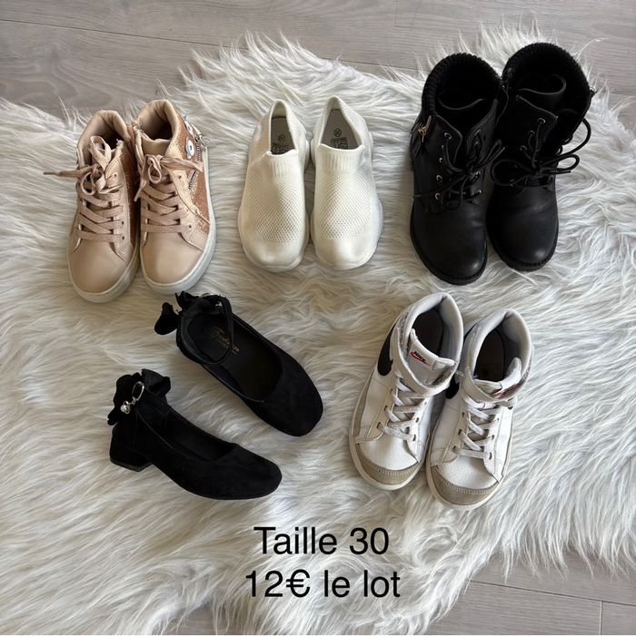 Lot de chaussures pointure 30