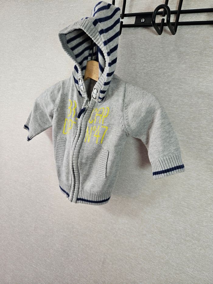 Gilet a  capuche gémo 3 mois - photo numéro 3