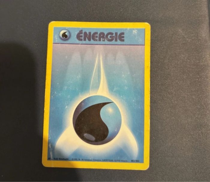 Carte Pokémon Wizards Énergie eau 102/102 Set de base