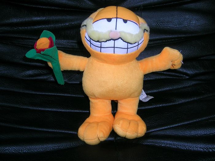 ancienne peluche chat garfield