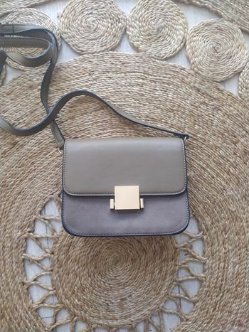 Sac à main à bandoulière Kaki 19 x 16 cm En très bon état