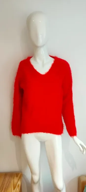 Pull rouge tout doux, taille M