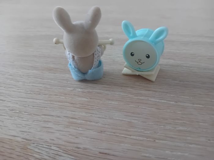 Sylvanian Families bébé lapin crème et son tambour - Neuf - photo numéro 2