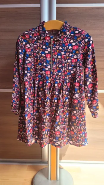 Robe à fleurs 12 ans.