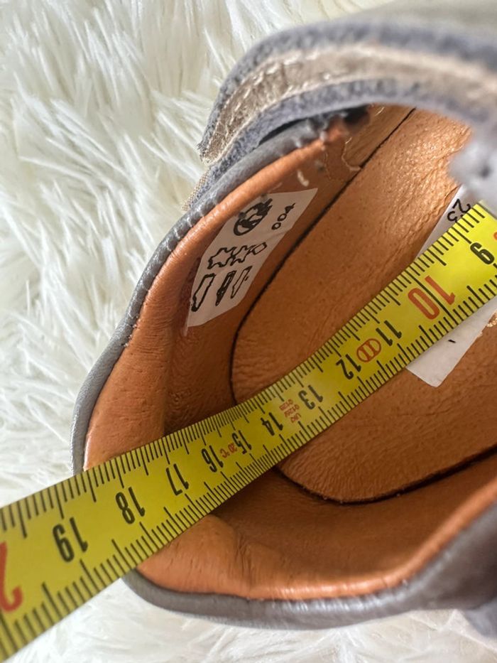 Paire de chaussures Babybotte taille 23 - photo numéro 6