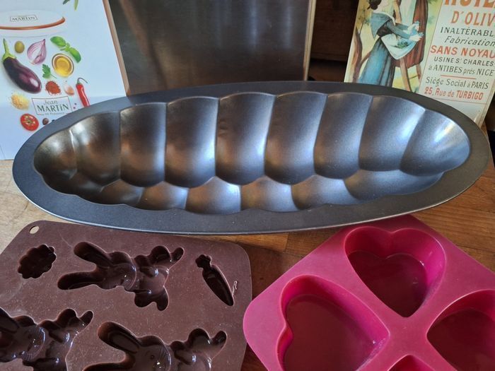 Lot de 3 moules pâtisserie neufs