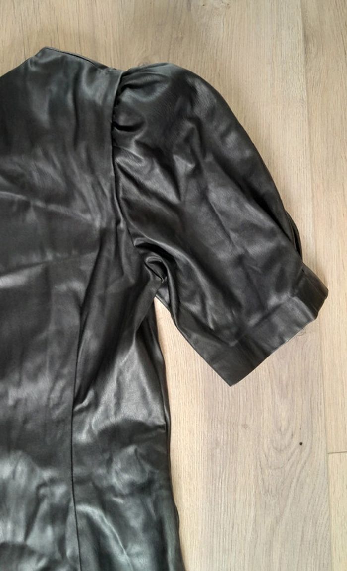 Robe Camaïeu simili cuir manches courtes - photo numéro 8