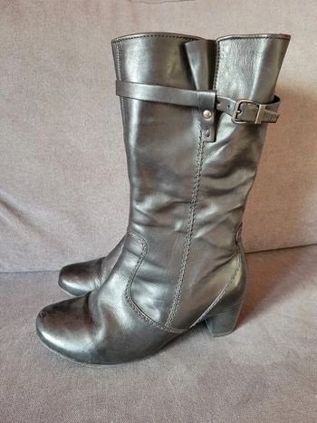 Bottes noires - P37