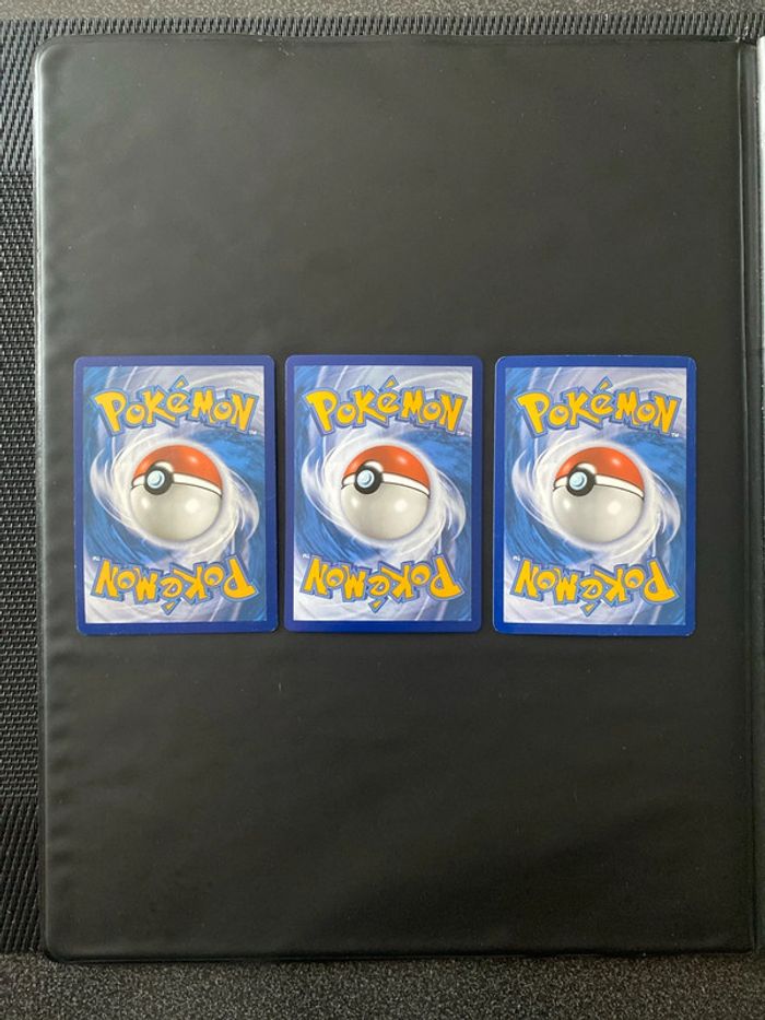 Lots de cartes Pokémon V - photo numéro 2