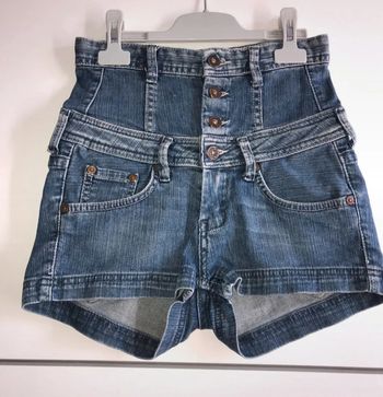 Short taille haute en jean Pépé Jeans état neuf Taille 25