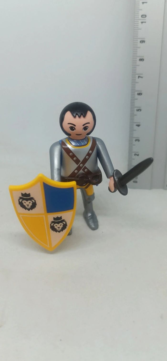 Homme chevalier sir Gareth super 4 playmobil