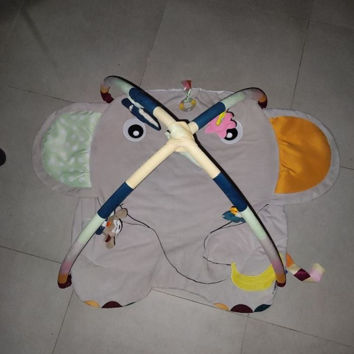 Tapis d'éveil bébé TBE