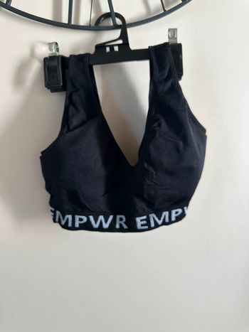 Brassière de sport neuve
