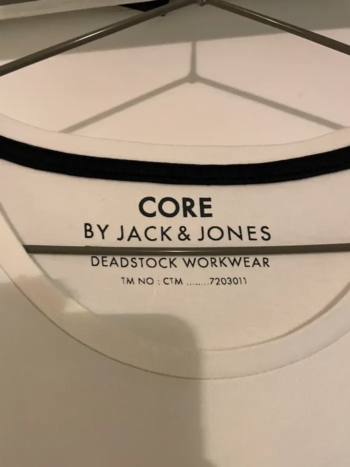 TEE shirt Jack & Jones taille 40 - L en très bon état - photo numéro 3