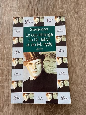 Livre 🥰 le cas étrange du Dr jekyll et de M.Hyde