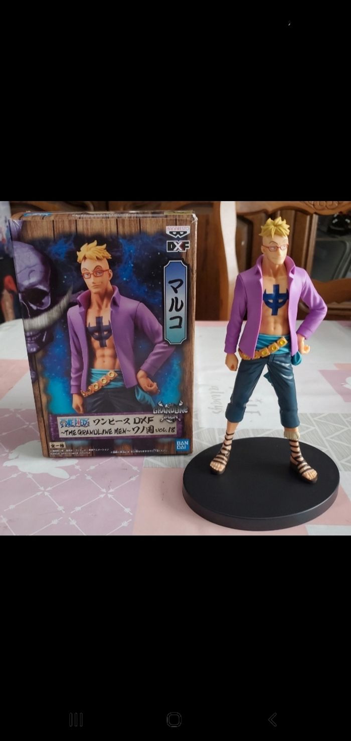 Figurine one piece  Marco