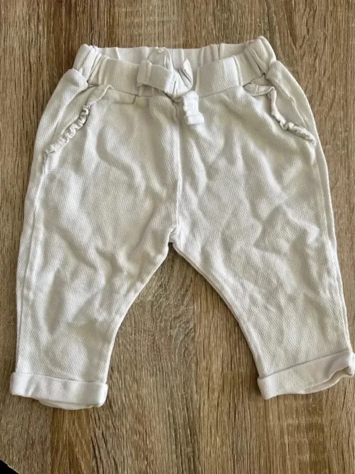 Pantalon fille blanc zara 3/6 mois - photo numéro 2
