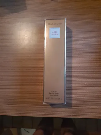 Eau de parfum 5th avenue