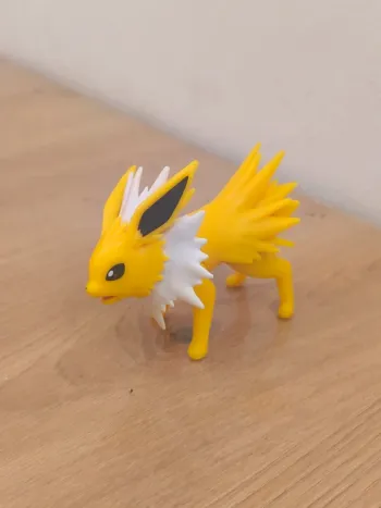 Figurine pokémon voltali