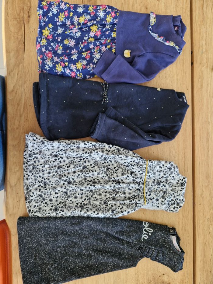 4 robes hiver 18 mois fille