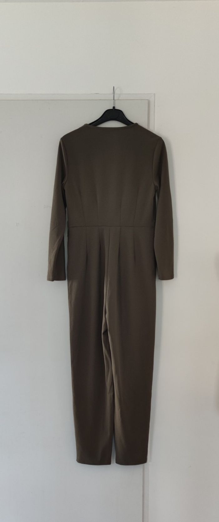 Combinaison femme Squitos taille 38 verte chic ceinturée très bon état - photo numéro 2