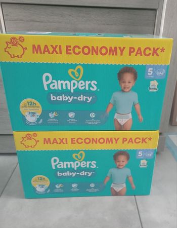 Couches pampers taille 5