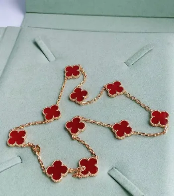 Collier 10 trèfles cornaline rouge 41cm